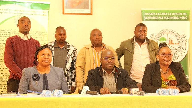 NEMC YAANDAA WARSHA YA WADAU WA TAKA HATARISHI JIJINI MBEYA cover image